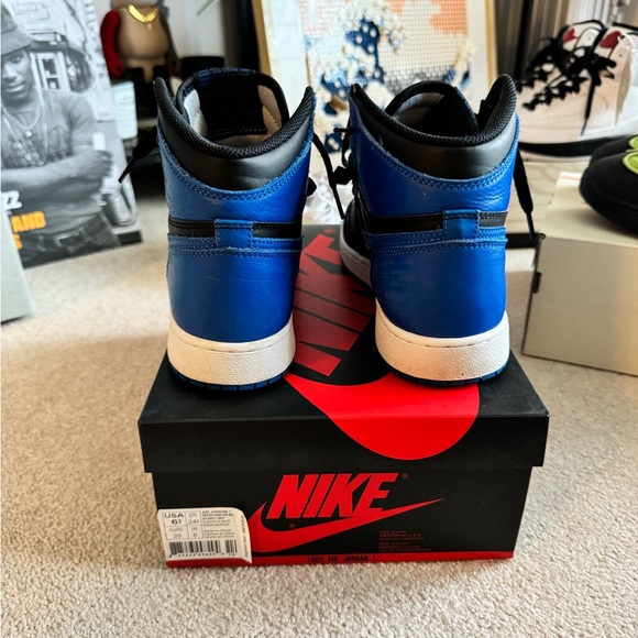 Air Jordan 1 Retro High OG “Royal” 2017 - Size 6.5 GS - Picture 4 of 5